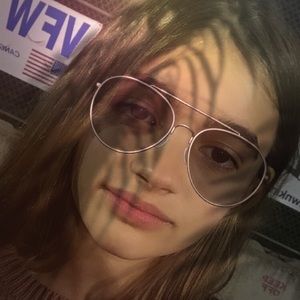 Meet your Posher, Emma